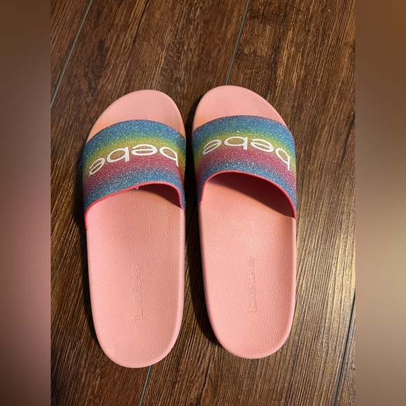 NIB Bebe FRAIDA slides. Size 10M. - Picture 3 of 7